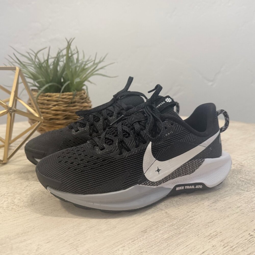 Women's Nike Pegasus Trail 5